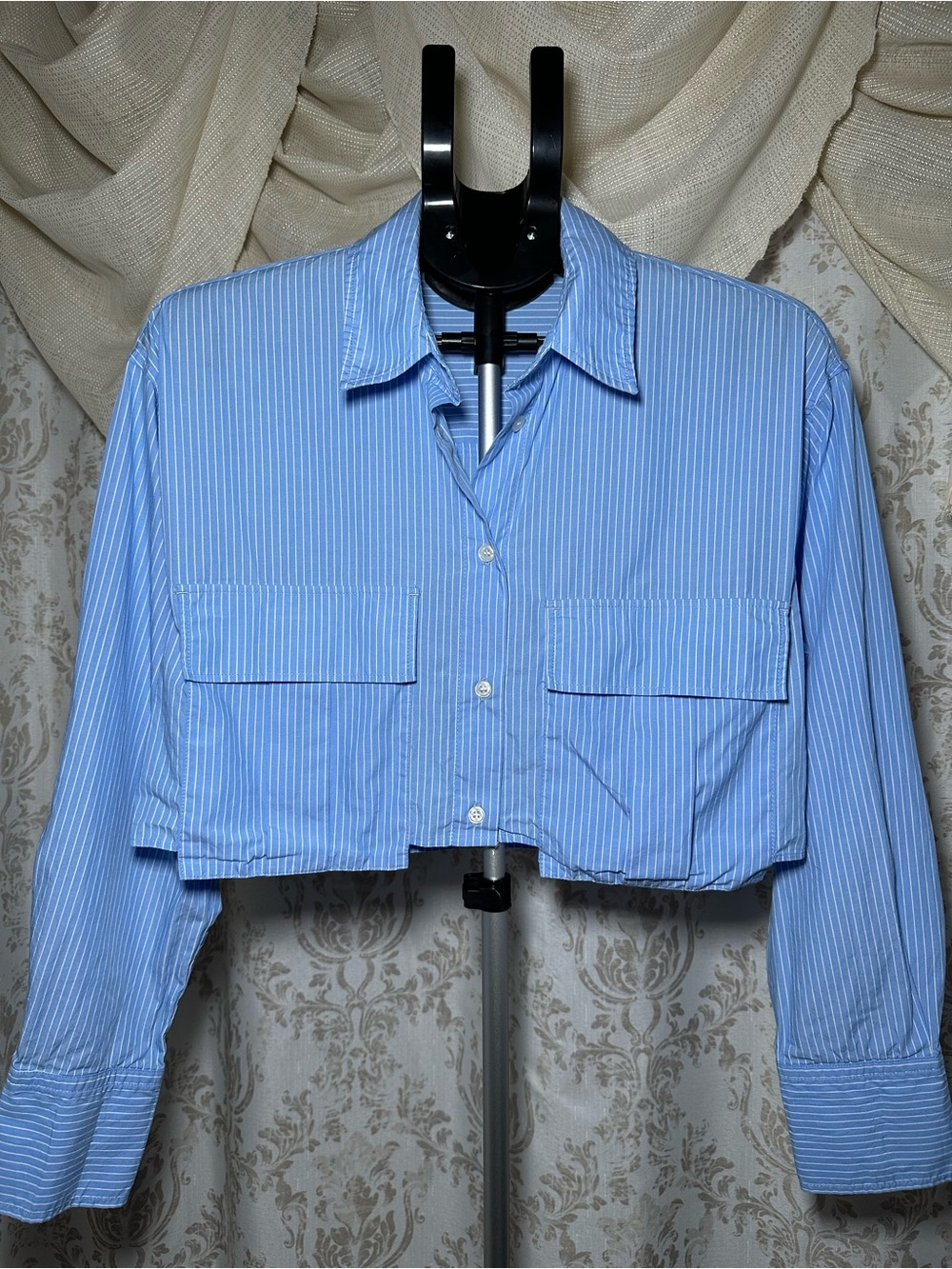 Cropped Light Blue Striped Button-Up
